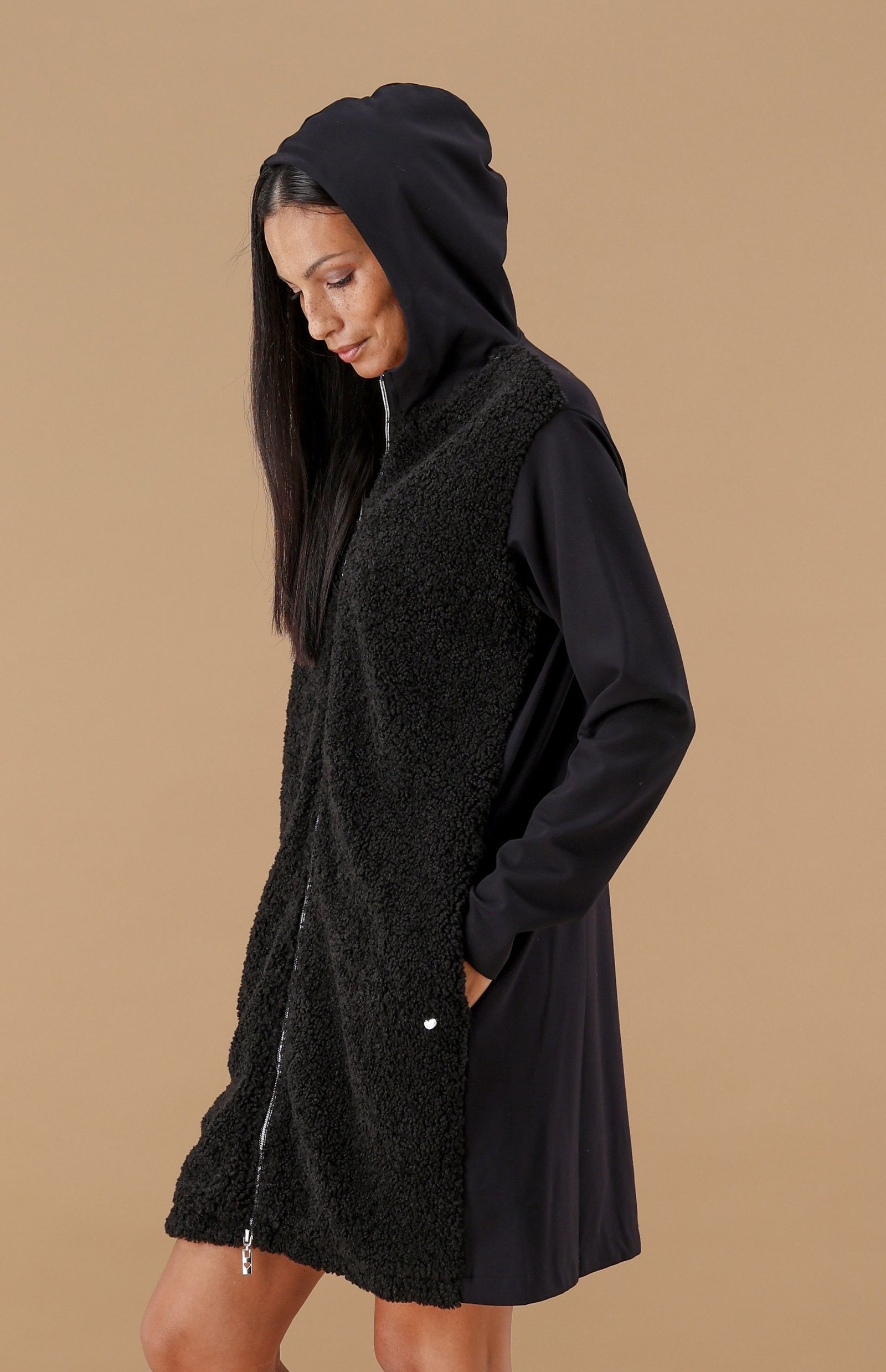 maryplaid Vestaglia Donna Invernale Manica Lunga Cappuccio, Tasche e Davanti in Pile Bouclé – Tessuto Tecnico - immagine 2